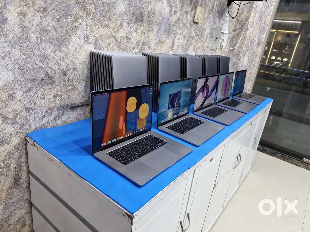 MacBook Pro 16" Intel Core i9 (2021) gallery thumbnail 3