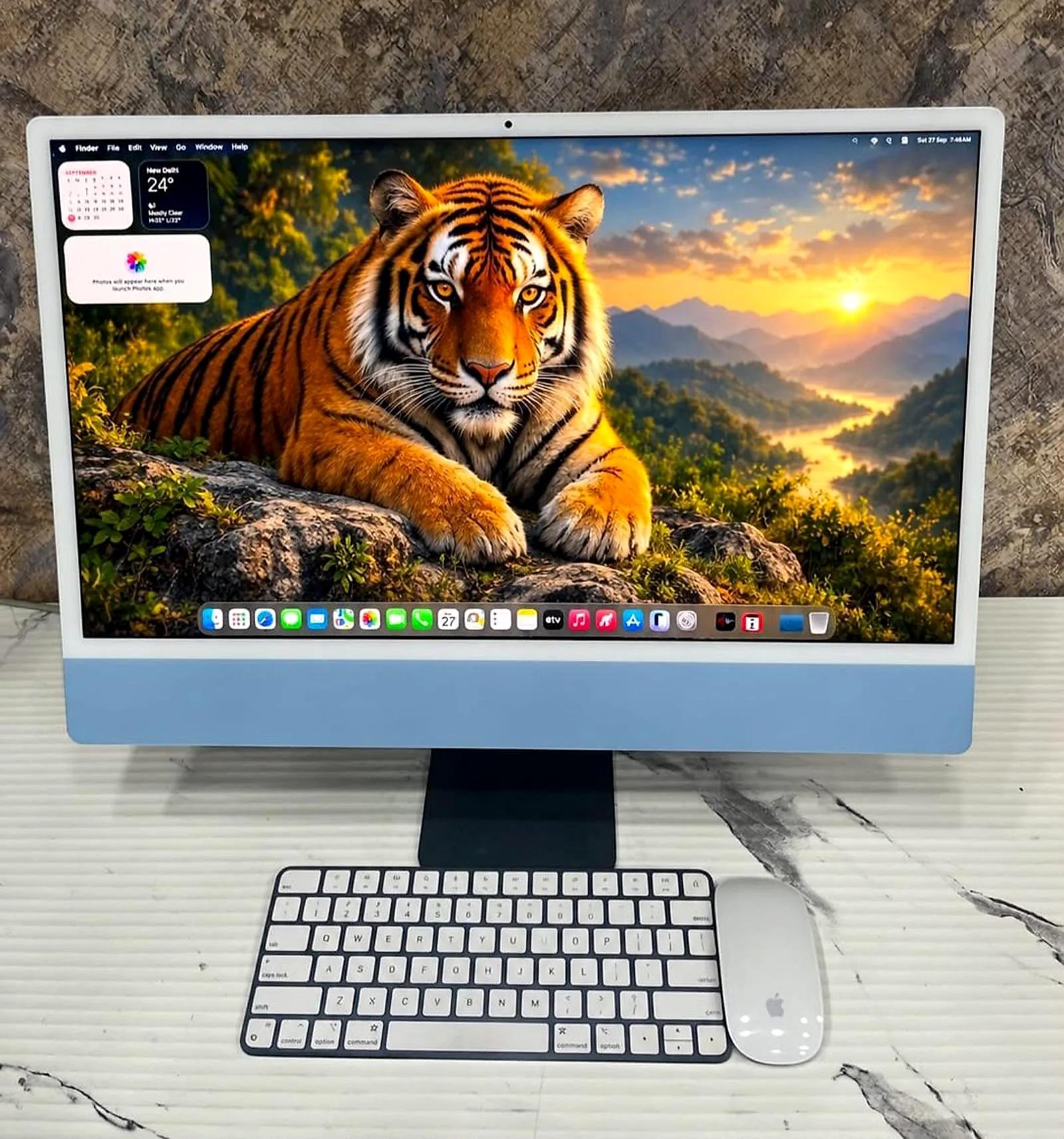 Apple iMac 24" M1 (2021) 8GB / 256GB - Sky Blue gallery thumbnail 3