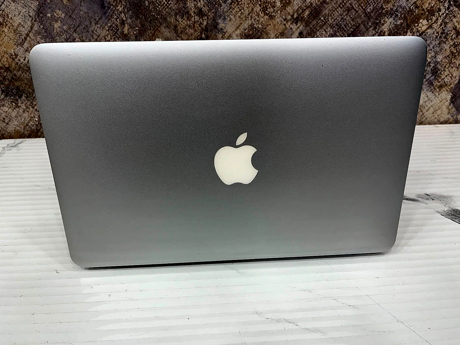 MacBook Air 11" Core i5 (2012) 4GB / 64GB SSD