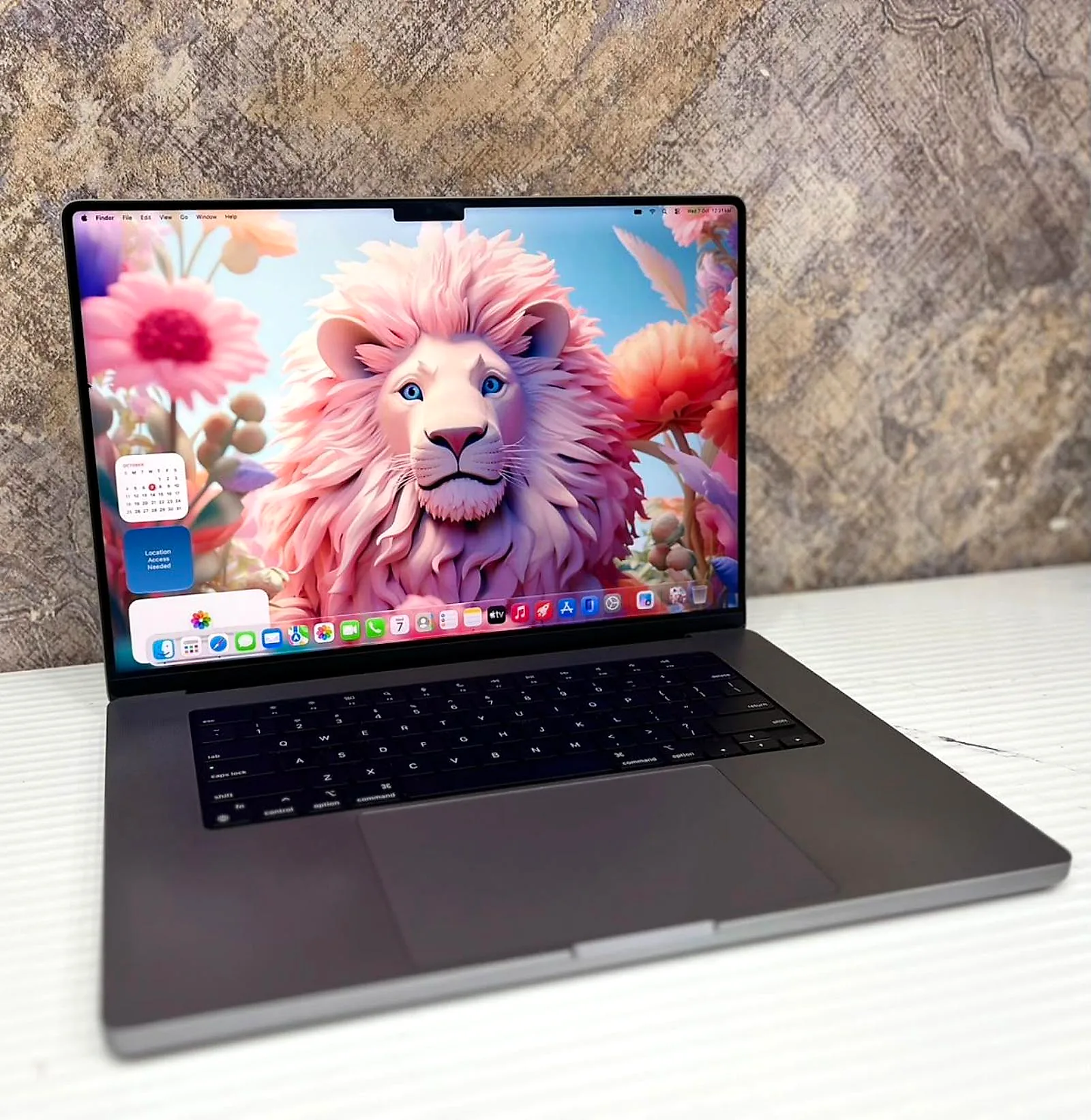 MacBook Pro 16.2" M1 Pro (2021) 16GB / 512GB SSD gallery thumbnail 5