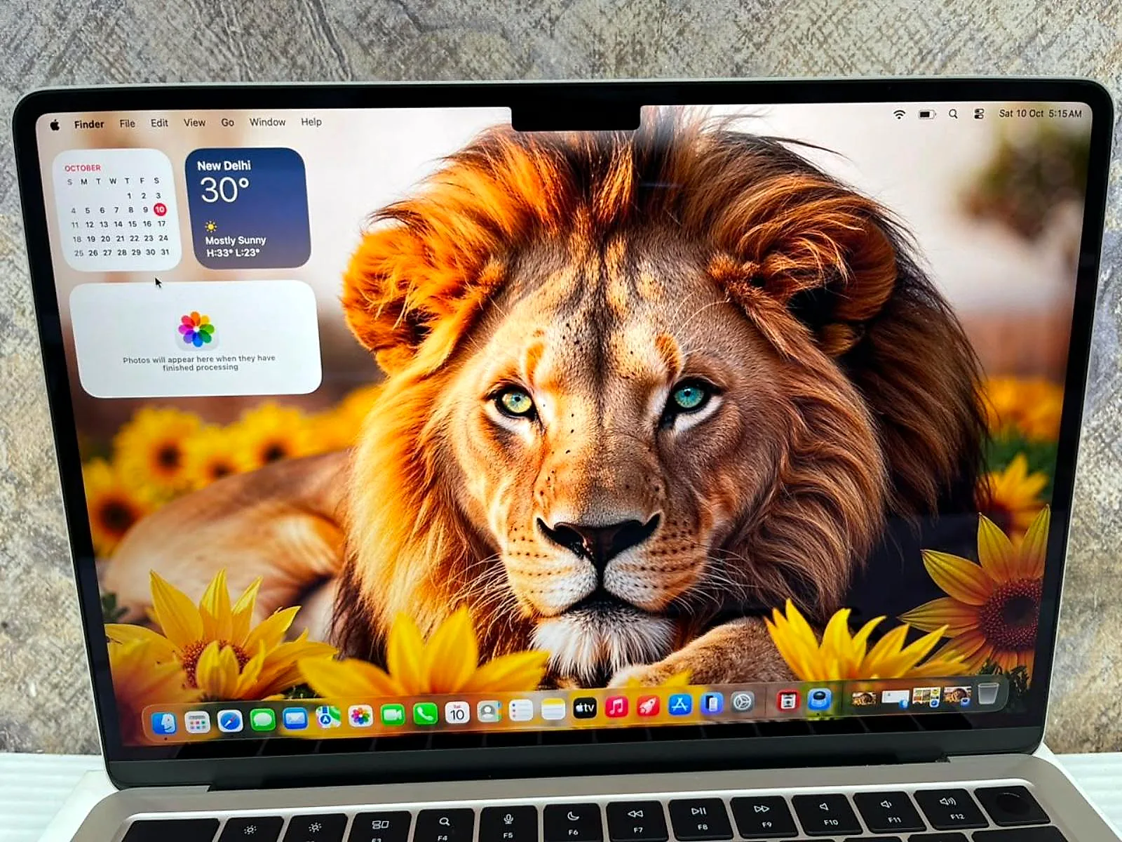 MacBook Air 13.6" M2 (2022) 16GB / 256GB SSD Starlight gallery thumbnail 4