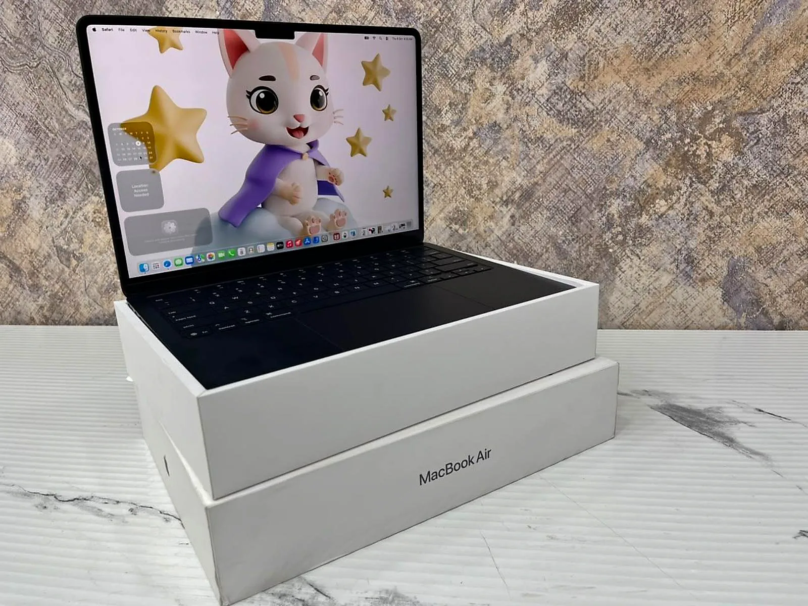MacBook Air 13.6" Apple M4 (2025) 16GB / 256GB SSD (Midnight) gallery thumbnail 4