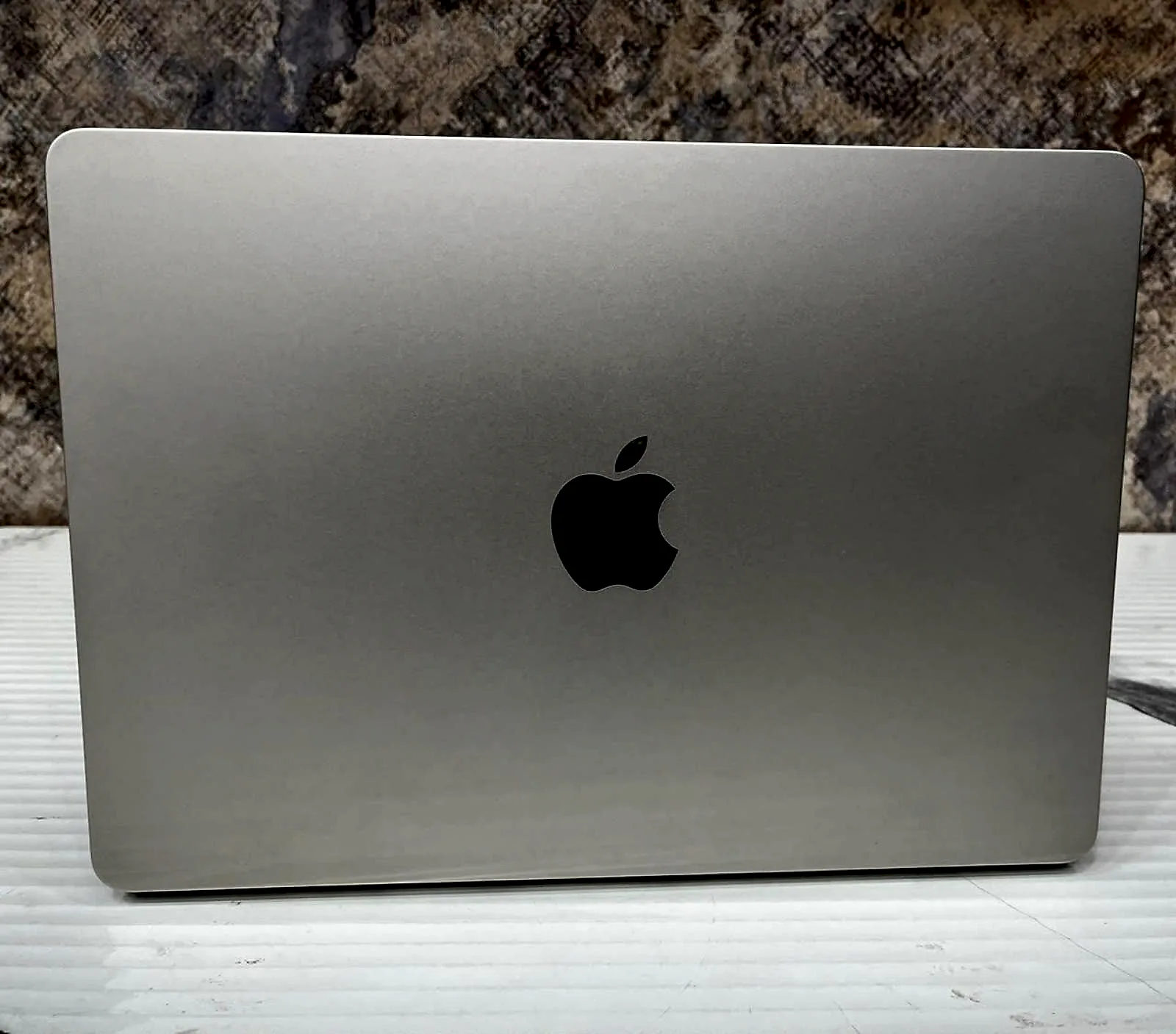 MacBook Air 13.6" M2 (2022) Starlight 8GB / 256GB SSD gallery thumbnail 5
