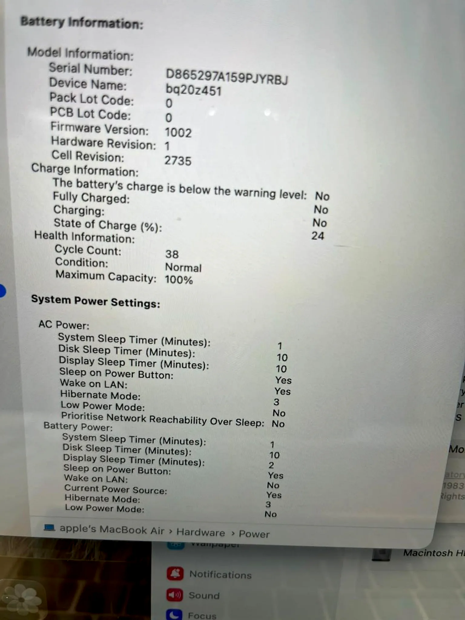 MacBook Air 13.3" M1 (2020) 8GB / 256GB SSD Gold gallery thumbnail 5