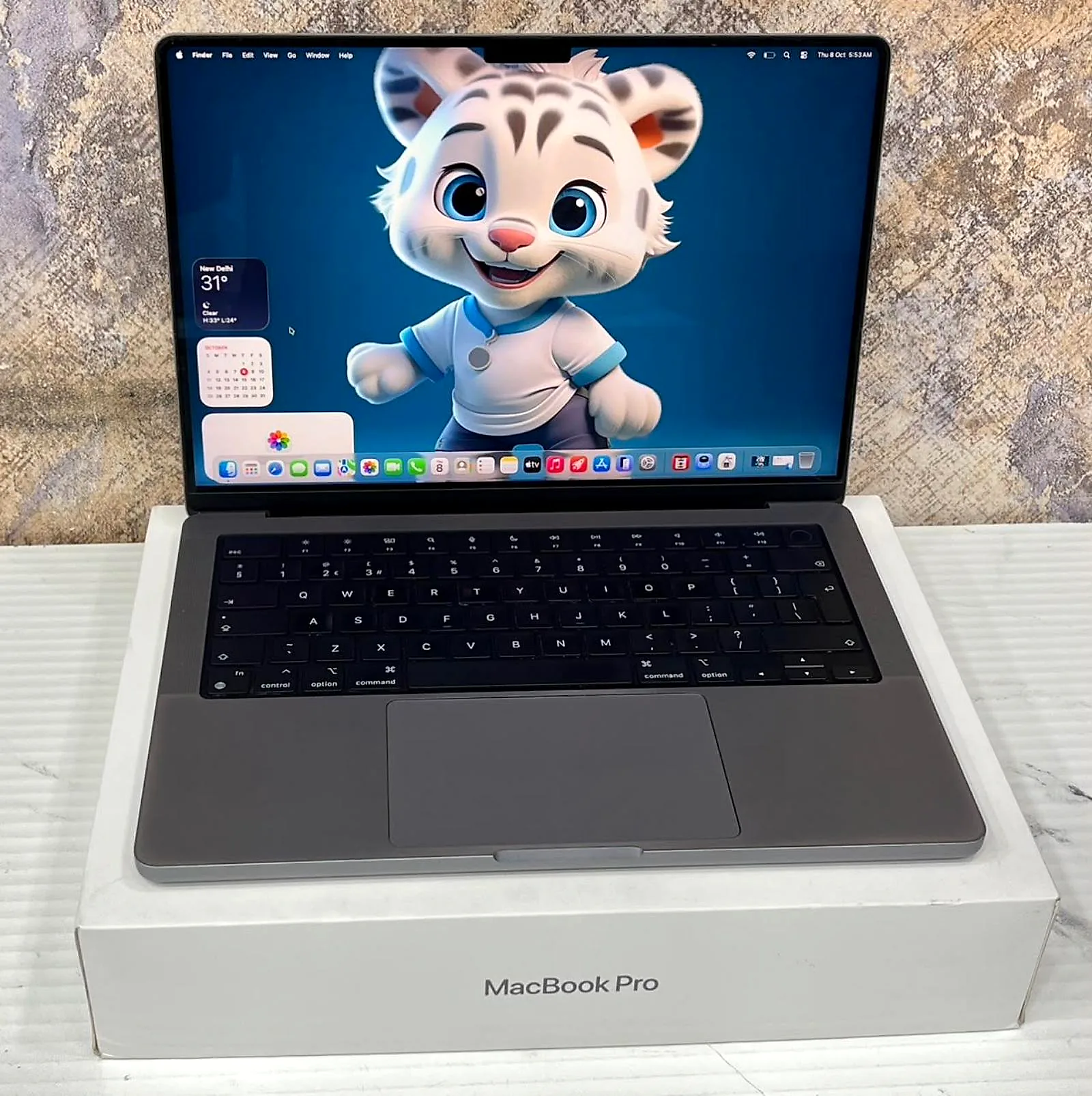 MacBook Pro 14.2" M1 Pro (2021) 16GB / 512GB gallery thumbnail 3