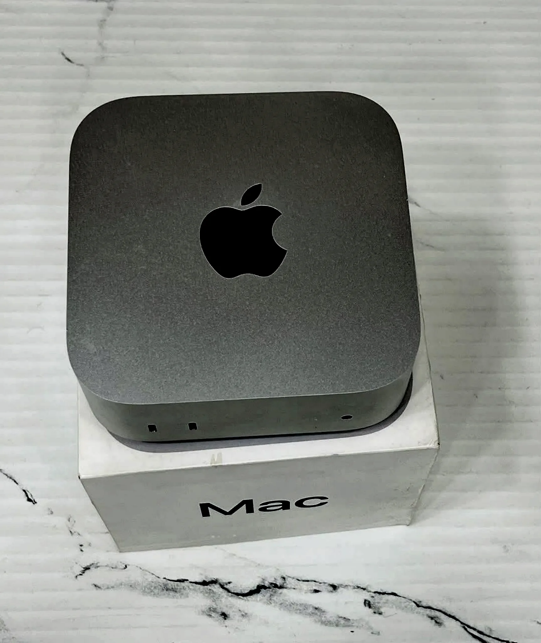 Apple Mac mini M4 (2024) 16GB / 256GB SSD gallery thumbnail 3