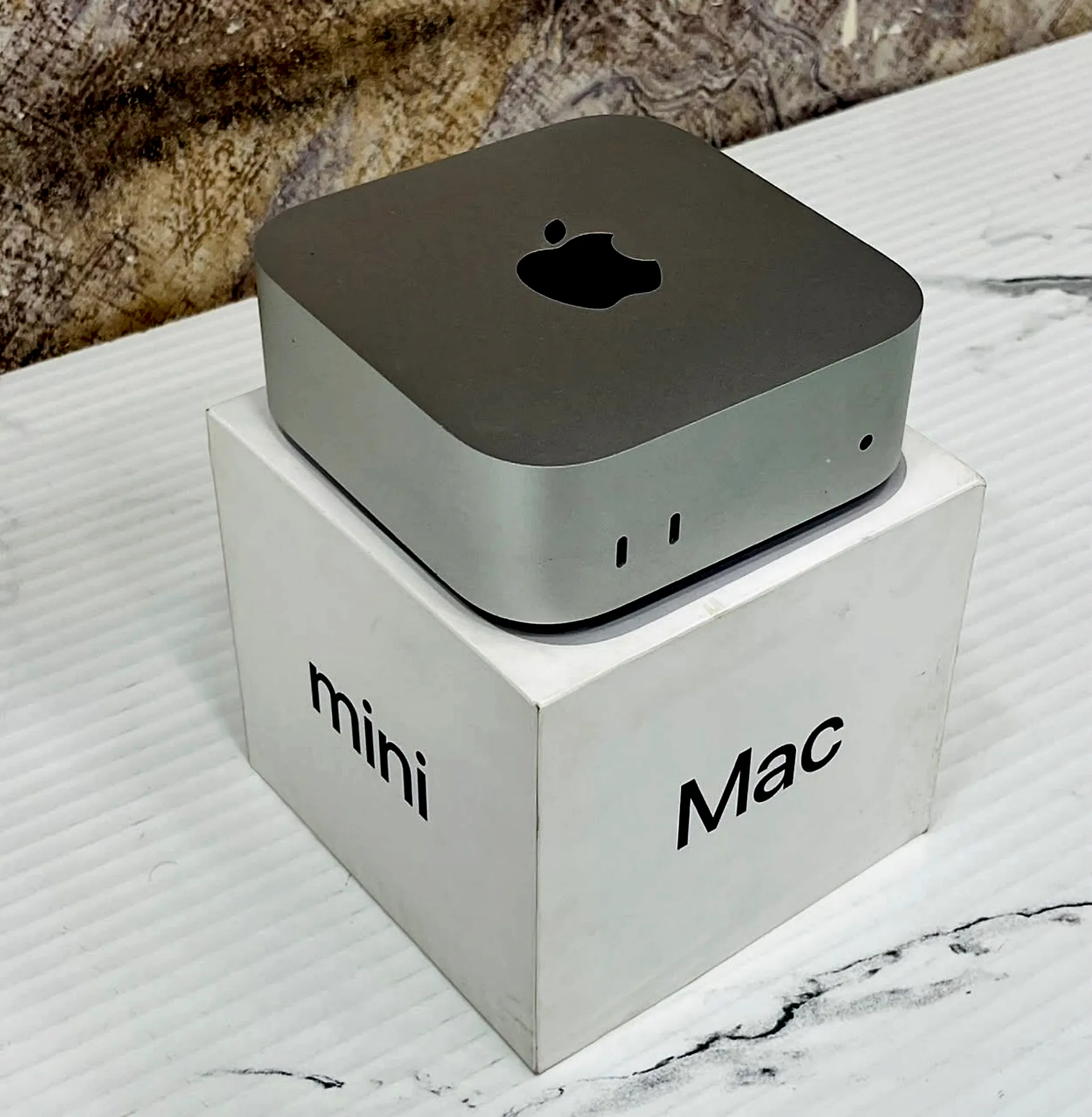 Mac Mini M4 (2024) 16GB / 256GB SSD