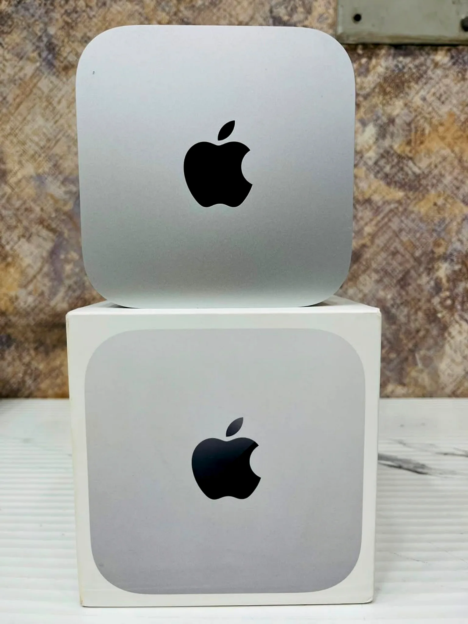 Apple Mac mini M4 (2024) 16GB / 256GB SSD gallery thumbnail 3