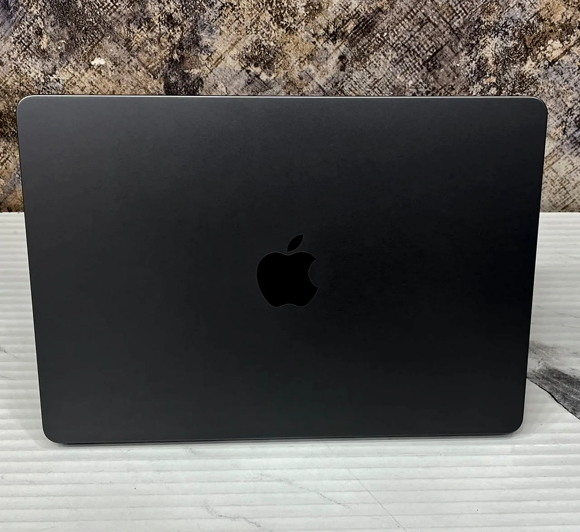 MacBook Air 13.6" M2 (2022) 16GB / 256GB SSD Space Gray gallery thumbnail 3