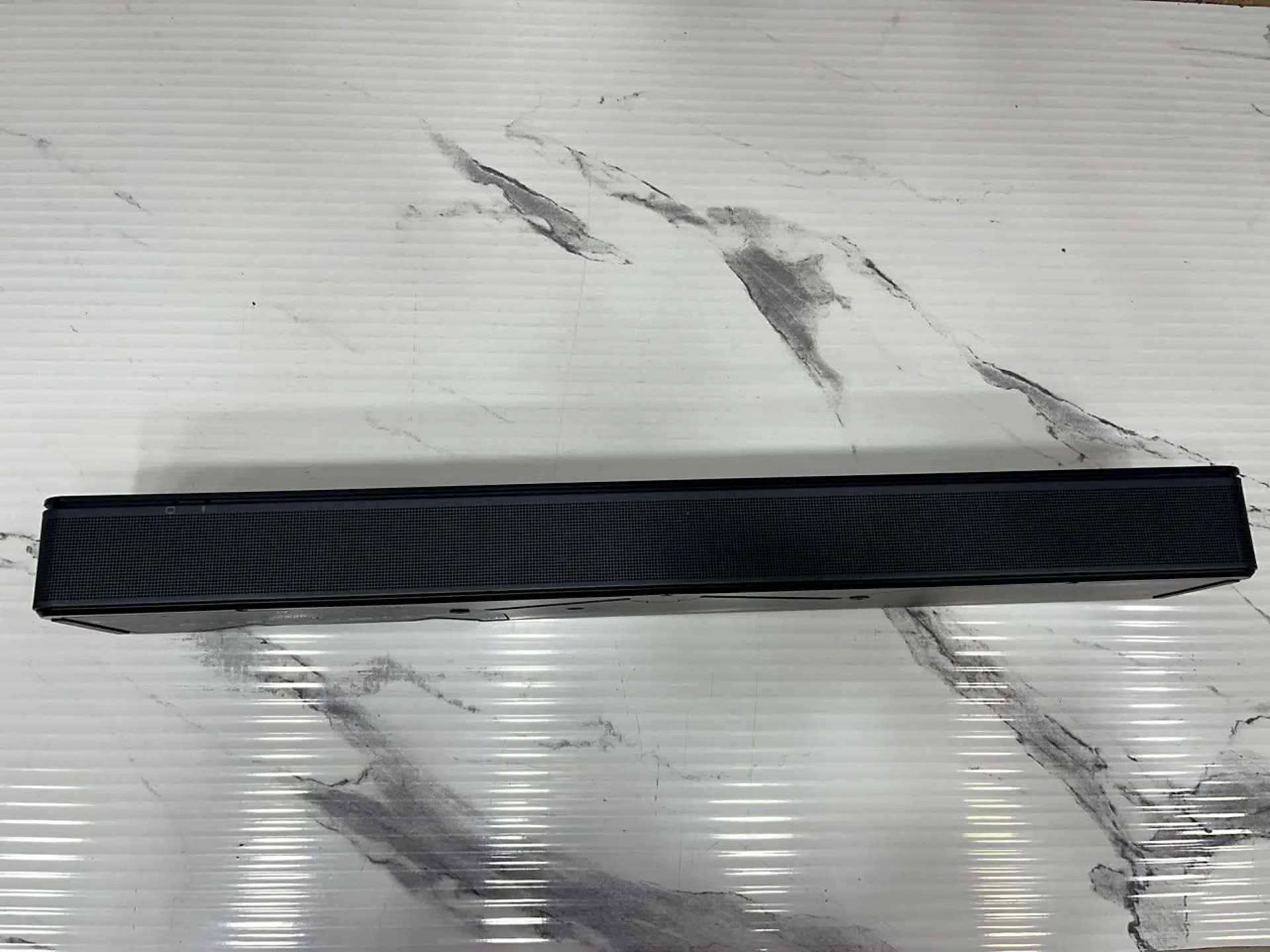 Bose Soundbar / TV Speaker with Original Remote gallery thumbnail 6