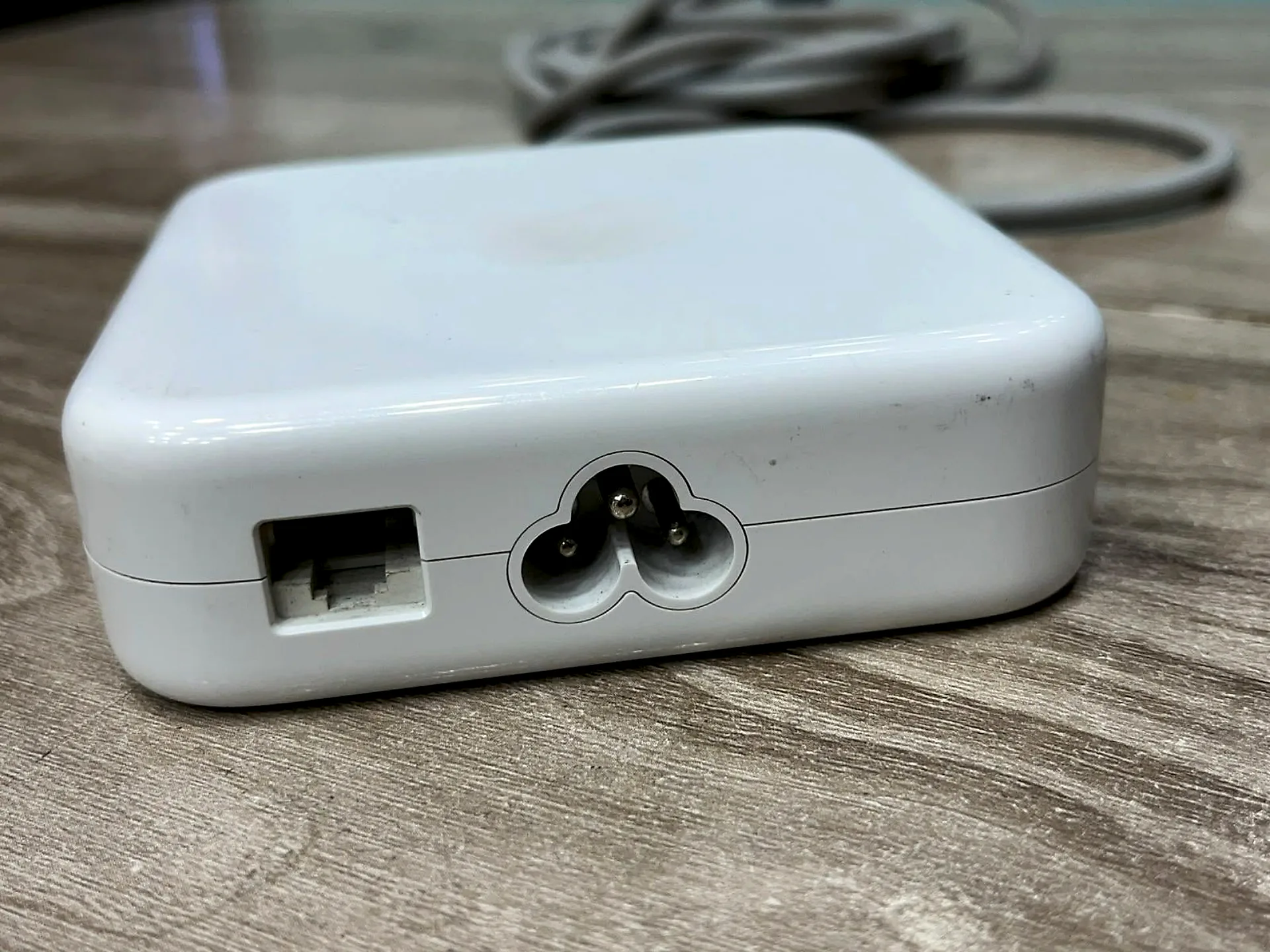 Apple Custom [MacBook Pro & MacBook Air] gallery thumbnail 3