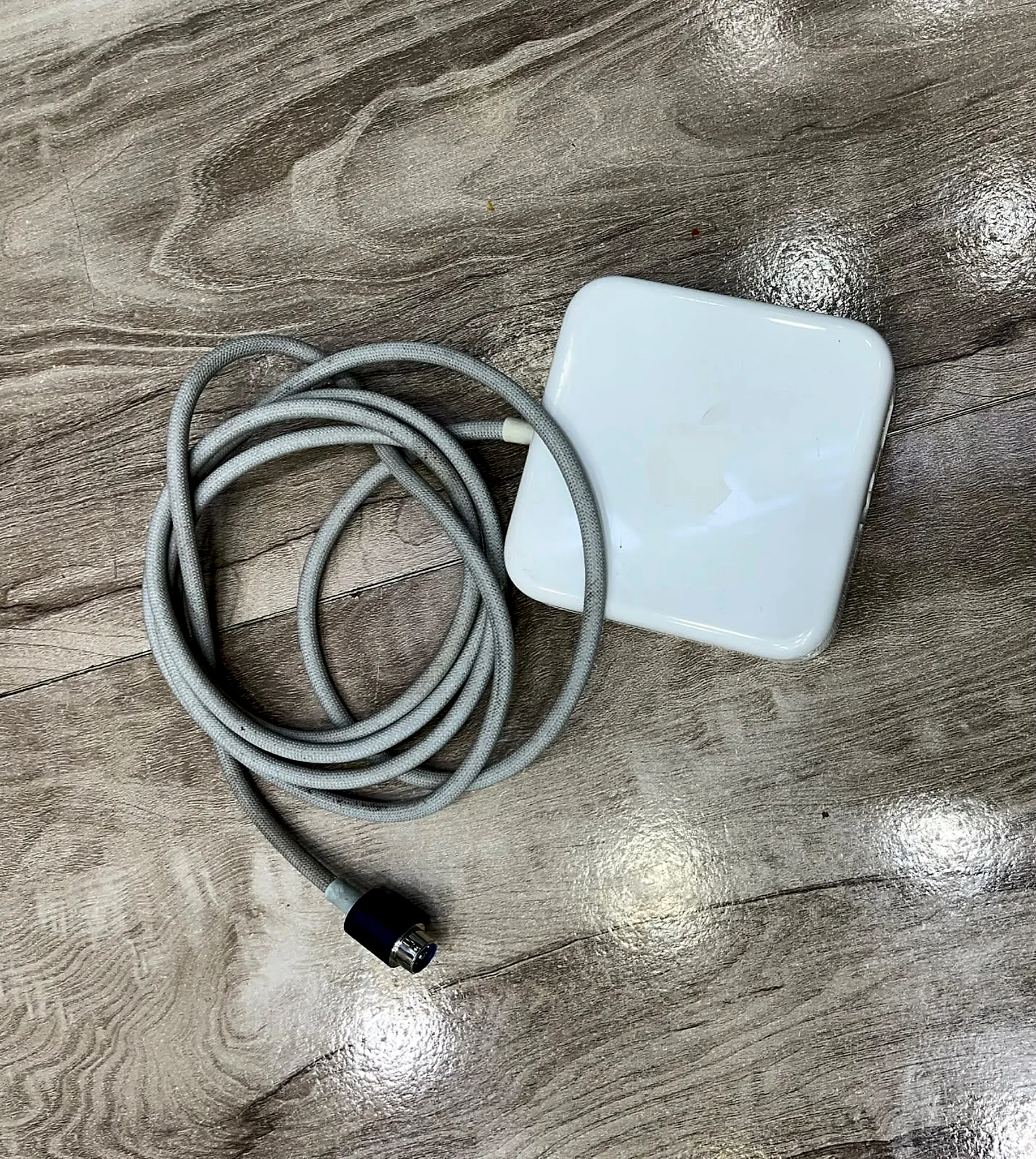 Apple Custom [MacBook Pro & MacBook Air] gallery thumbnail 2