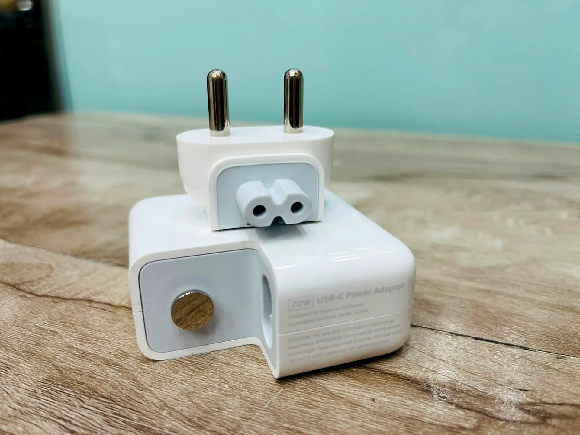 Apple 70W USB-C Power Adapter Original Fast Charger gallery thumbnail 2