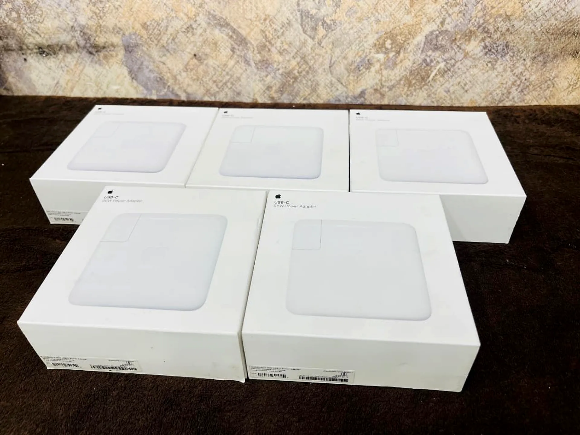 Apple 96W USB-C Power Adapter (A2141) gallery thumbnail 6