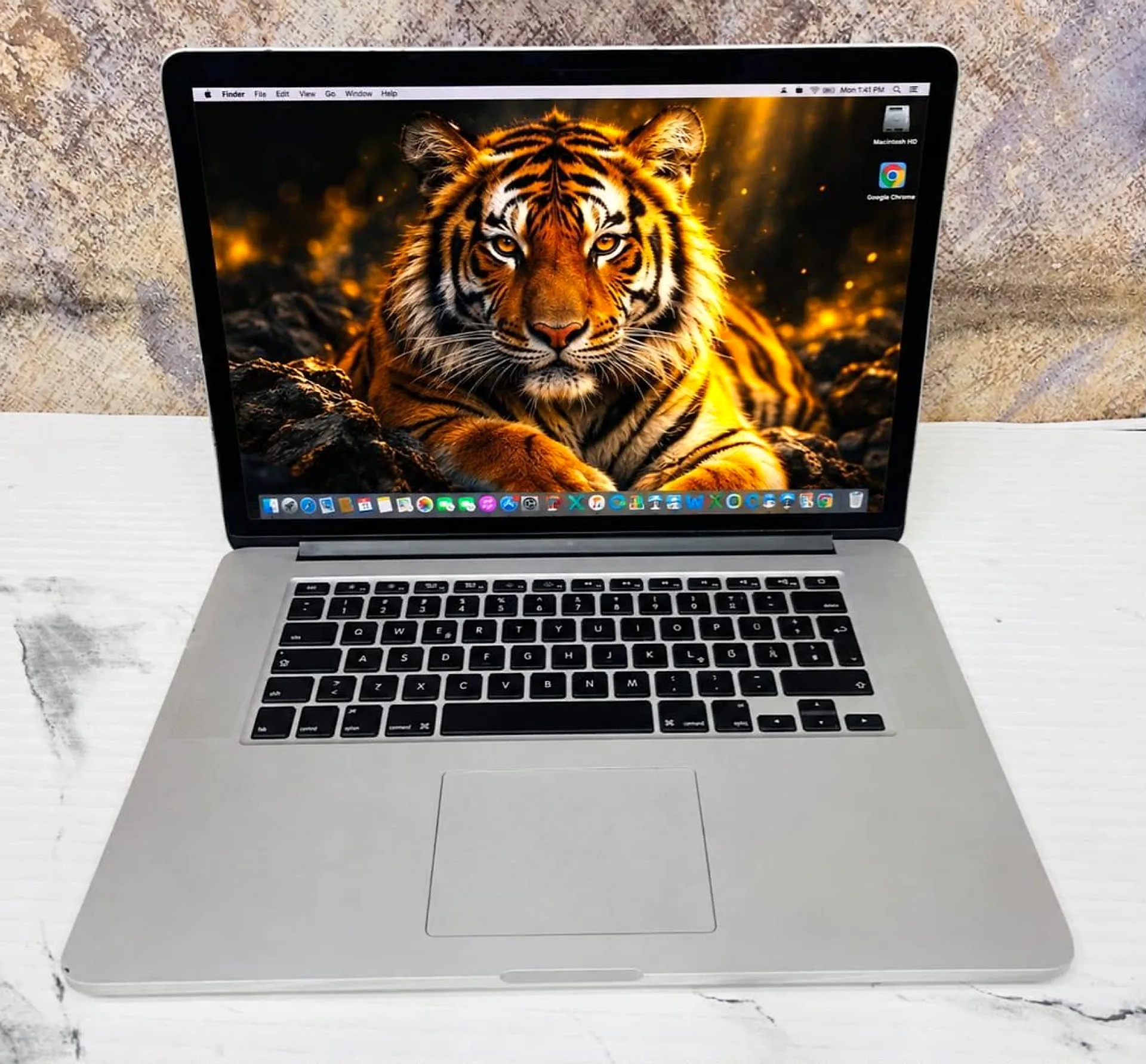 Apple Macbook pro 15inch