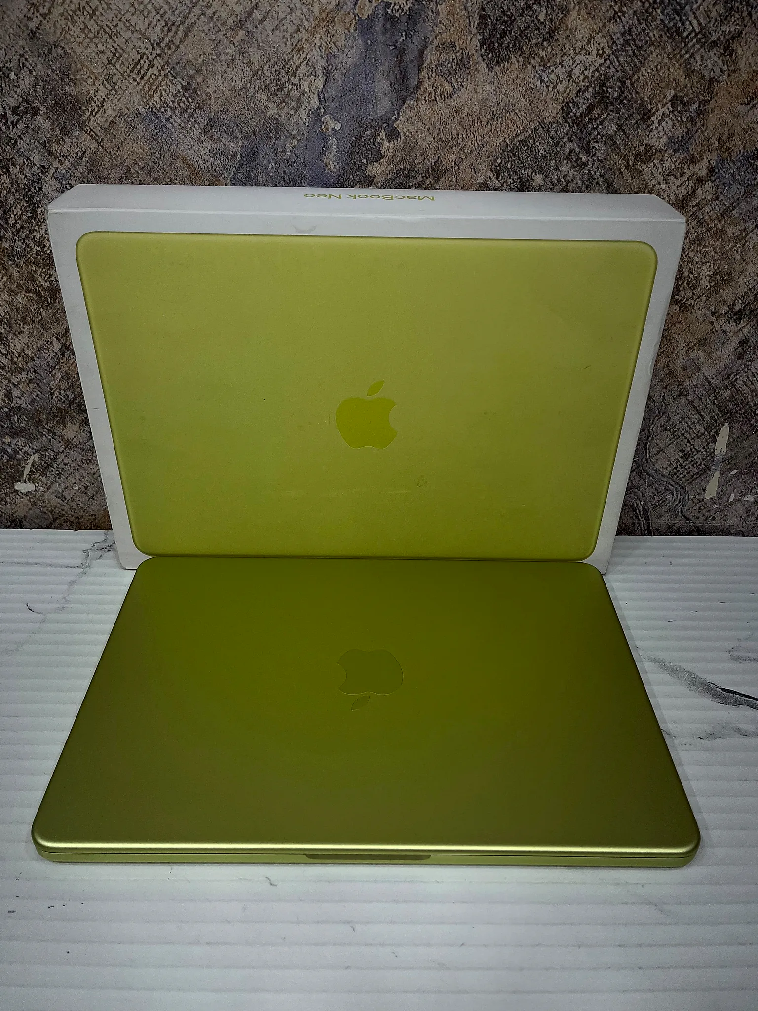 MacBook Neo 13" A18 Pro (2026) gallery thumbnail 5