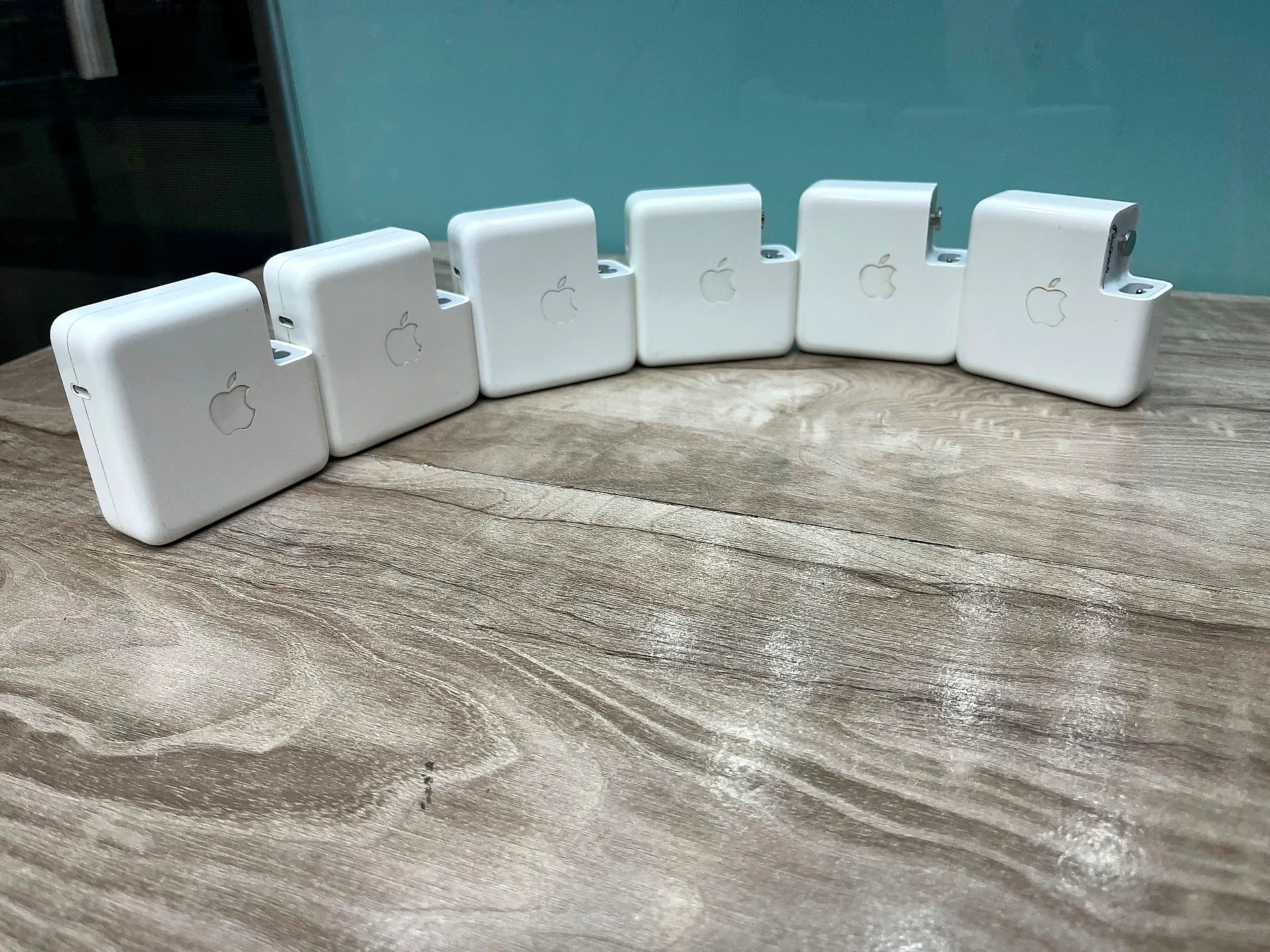 Apple 67W USB-C Power Adapter [MacBook Pro & MacBook Air] gallery thumbnail 5