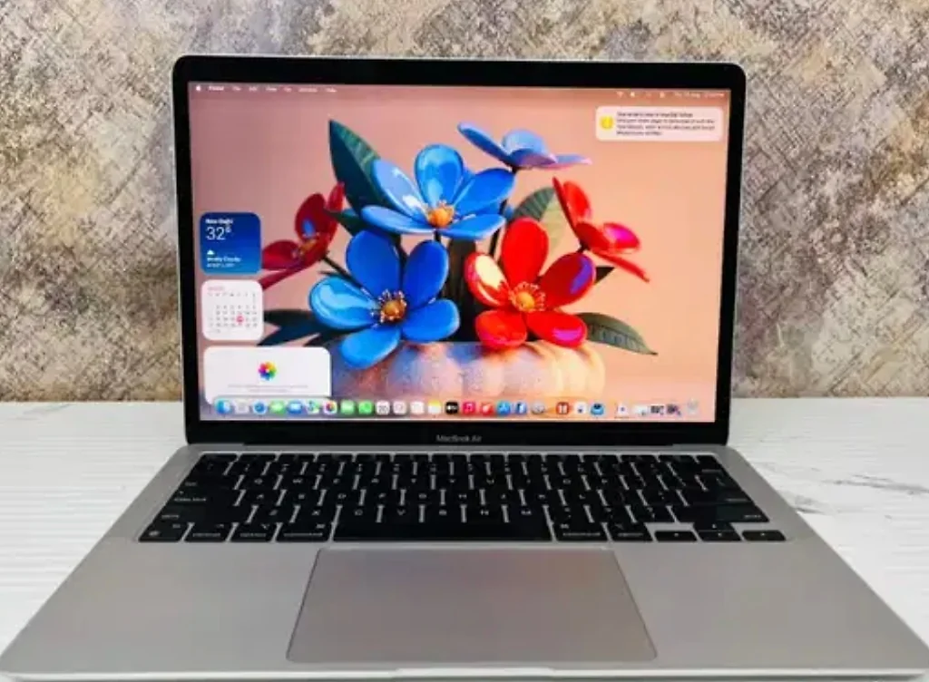 MacBook Air 13.3" Apple M1 (2020) gallery thumbnail 3