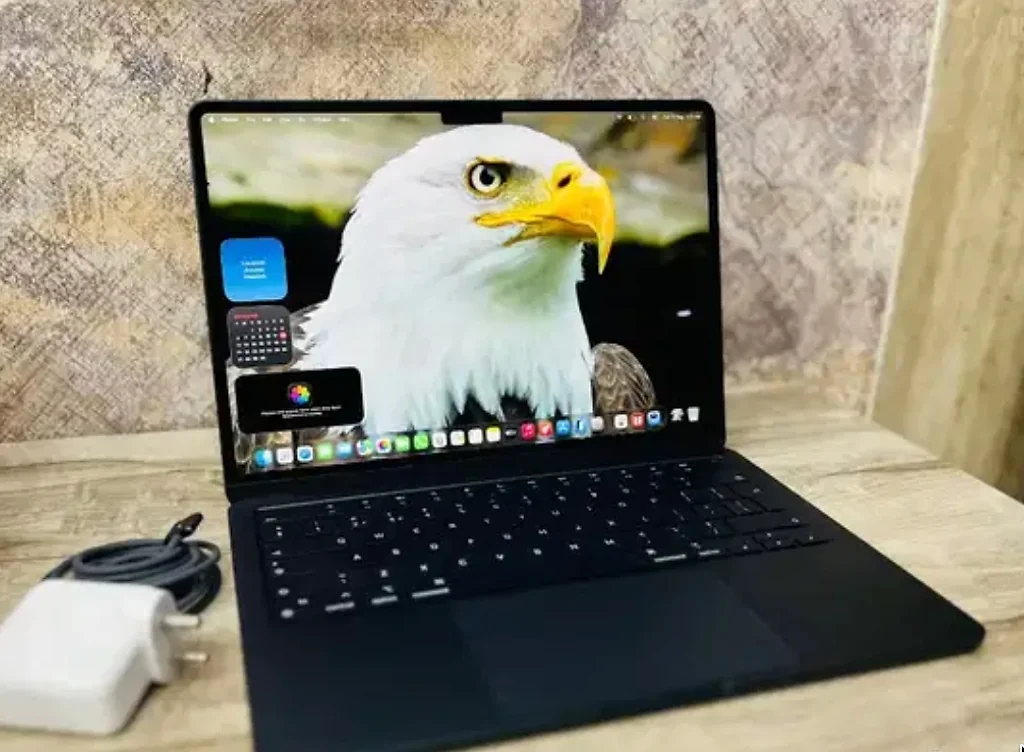 MacBook Air 13.6" Apple M3 (2024) gallery thumbnail 3